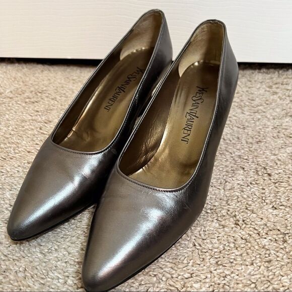 Yves St Laurent Pointed Toe Heel, Made in Italy Size 8.Great pre-loved condition - Picture 1 of 8
